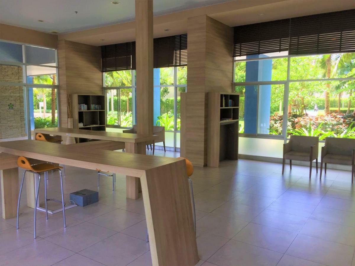 Cosy Lumpini Beachfront One Bedroom Jomtein Jomtien Beach Eksteriør billede